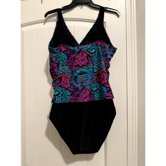 Yours "Queen of Curves" Colorful One Piece Swim Suit Size 24 - Picture 3 of 6